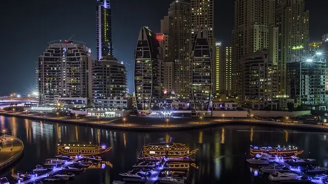 dubai yacht night