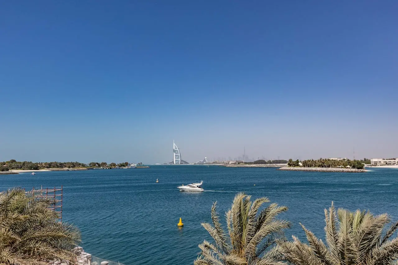 Rent a Dubai yacht and go sailing