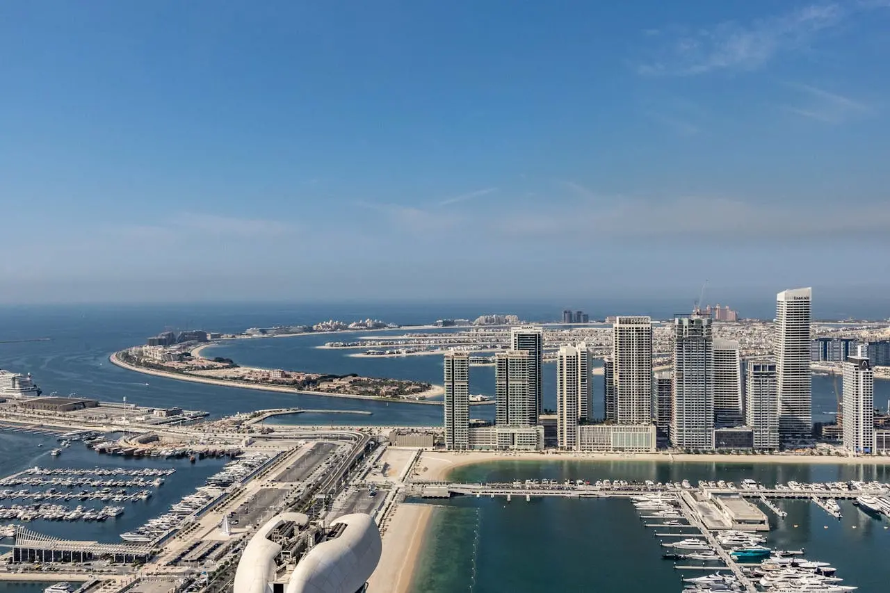 Aerial view of Dubai Marina and The Palm Jumeirah