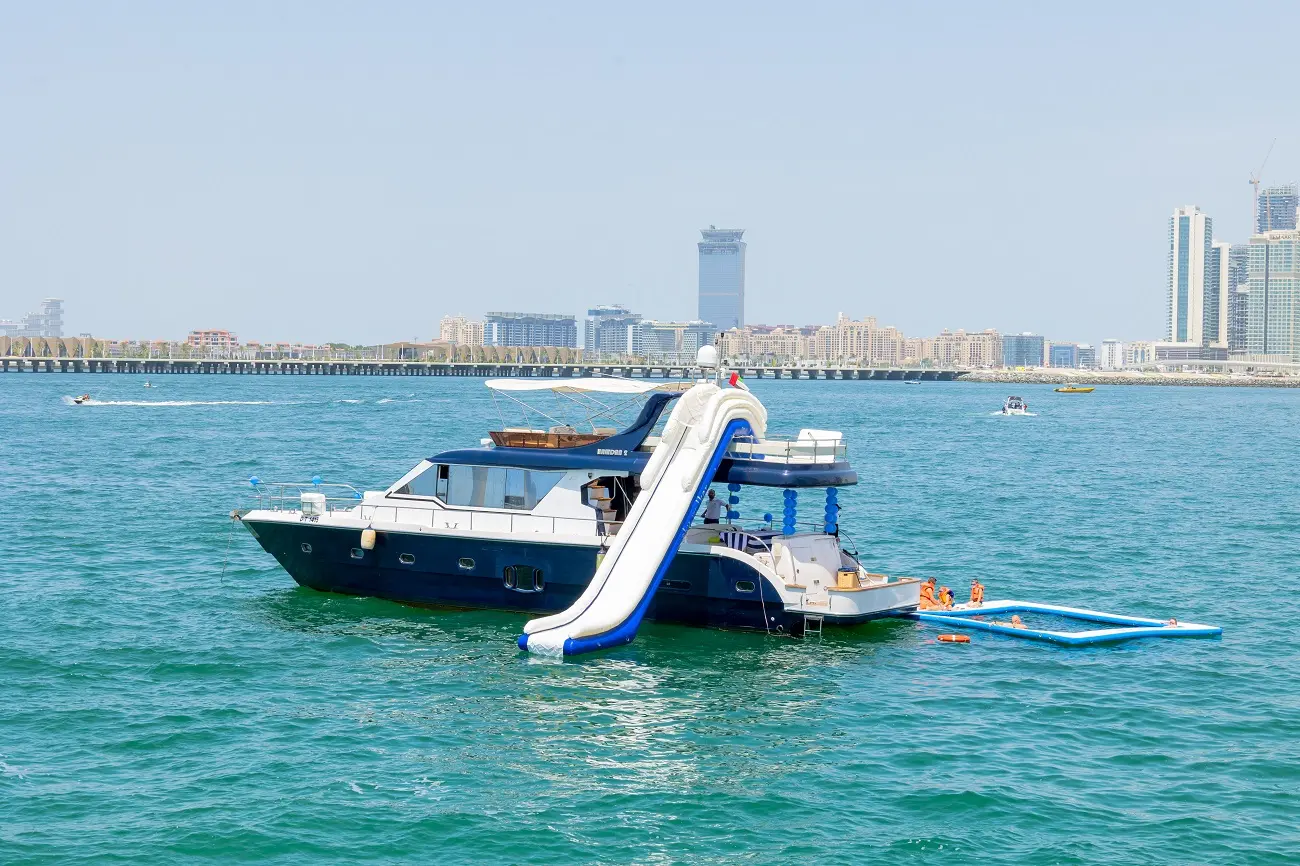 Take a cheap Dubai yacht rental trip!