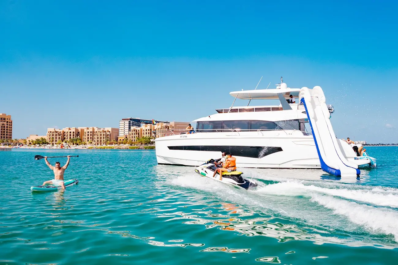 Choose a best seasonal to rent a yacht in Dubai for cruising.