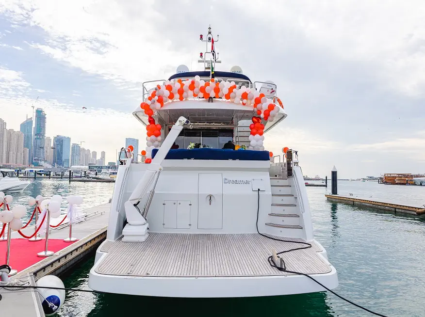 Dubai Honeymoon Yacht Cruise