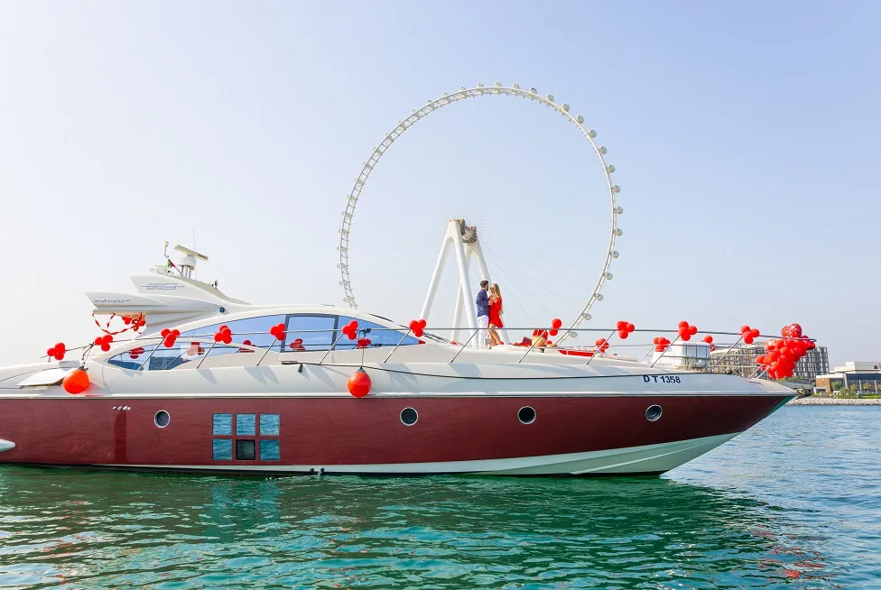 Dubai Romantic Anniversary Yacht Cruise
