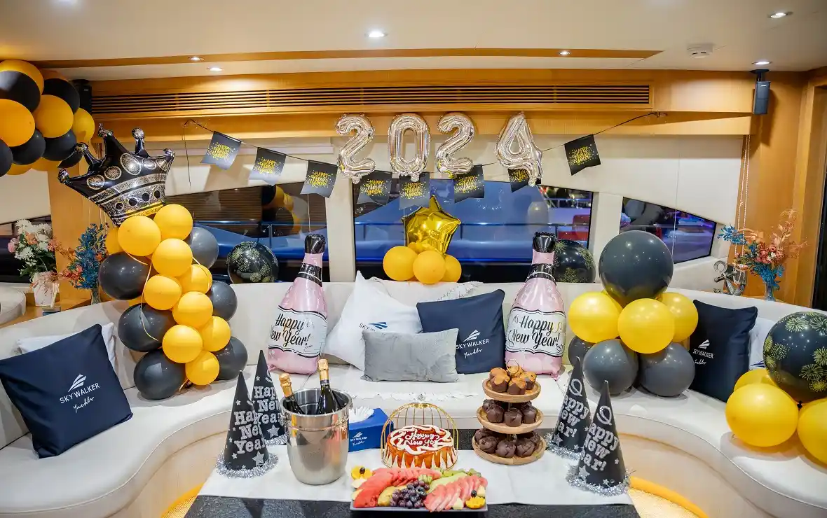 Attend the New Year Yacht Party Dubai