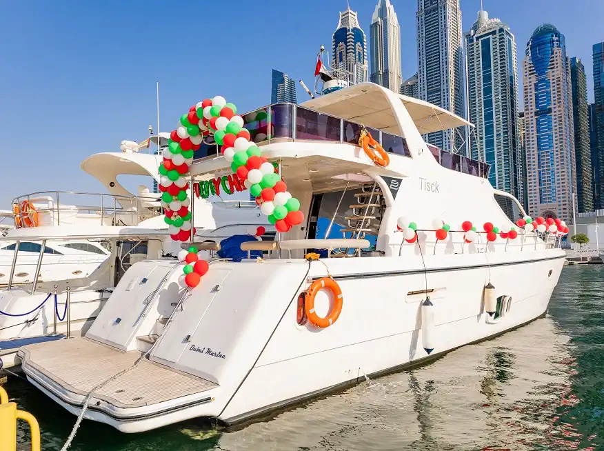Dubai Christmas Party Theme Yacht