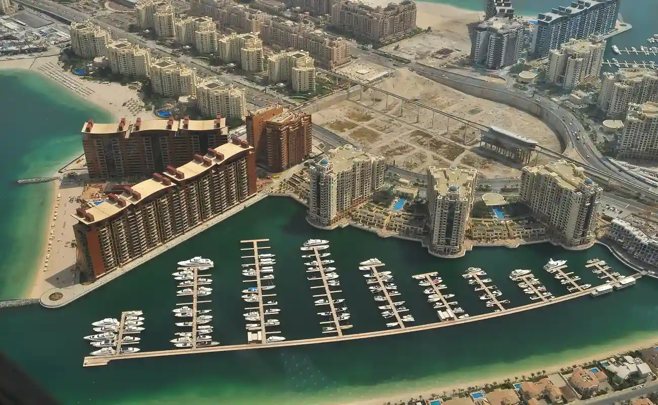 Rent a Dubai Marina yacht and embark on a luxurious sea journey!