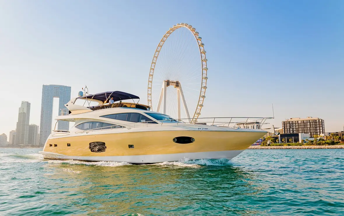 Dubai Marina Shared Yacht Tour