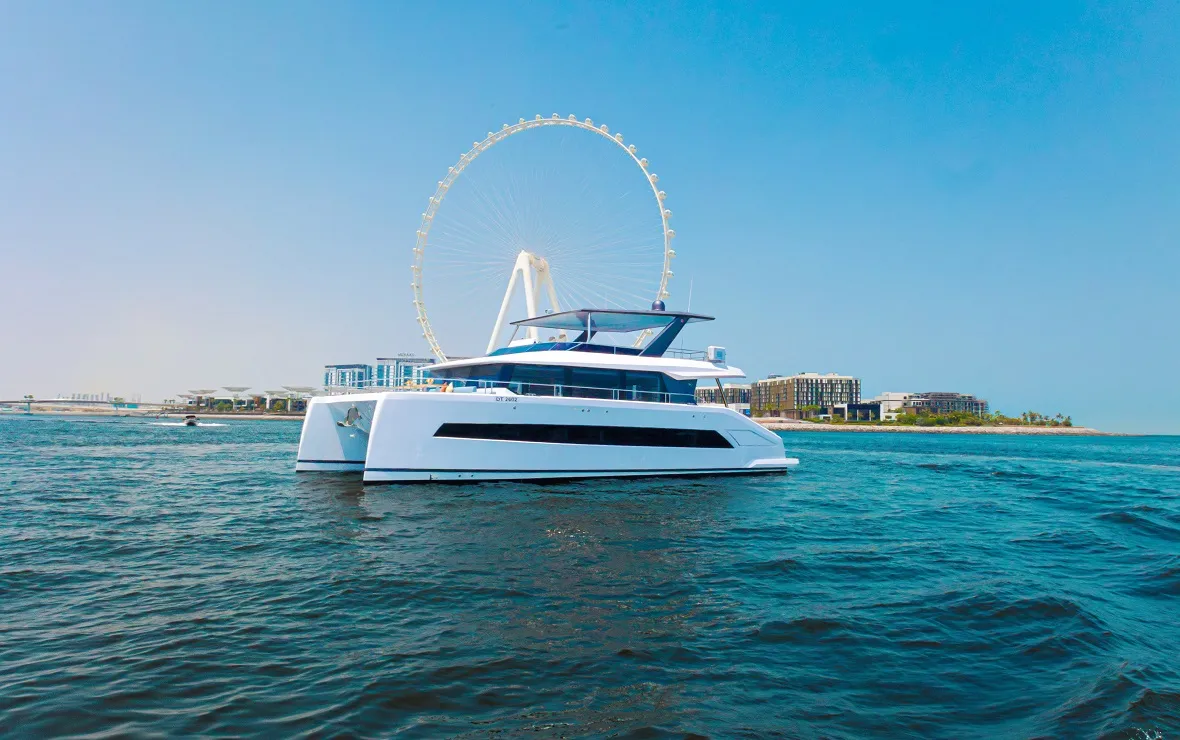 Dubai Yacht Shared Tour
