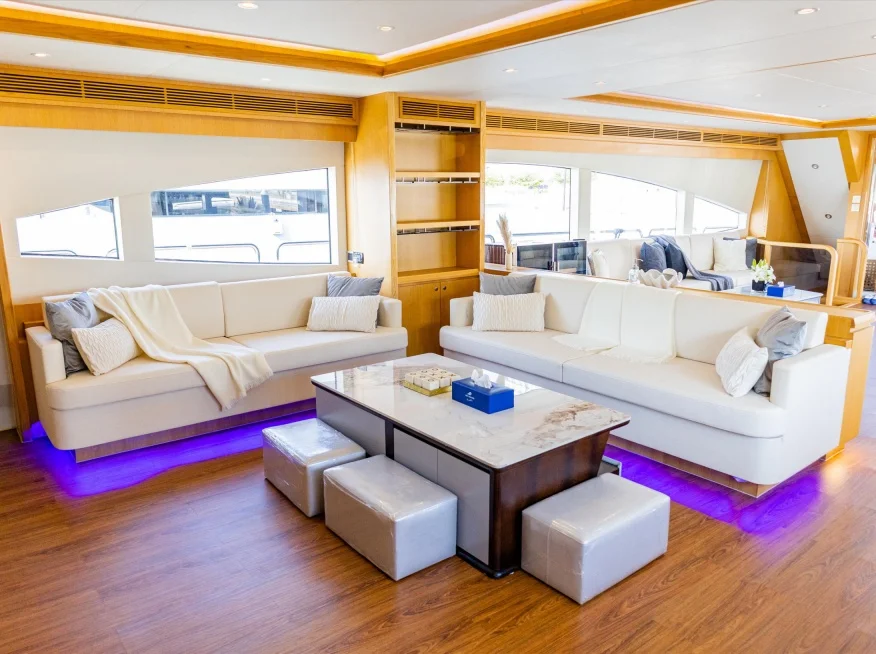 Luxury Yacht Salon