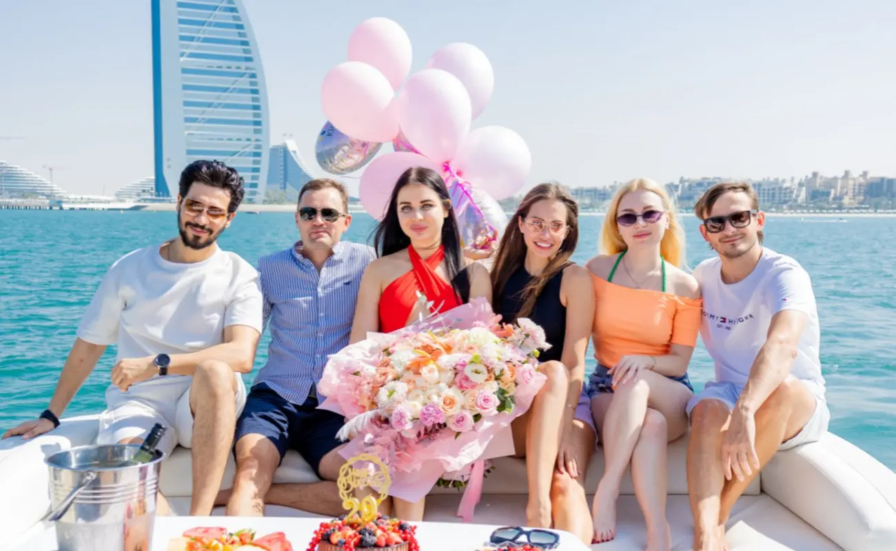 Yacht Party Dubai Wear