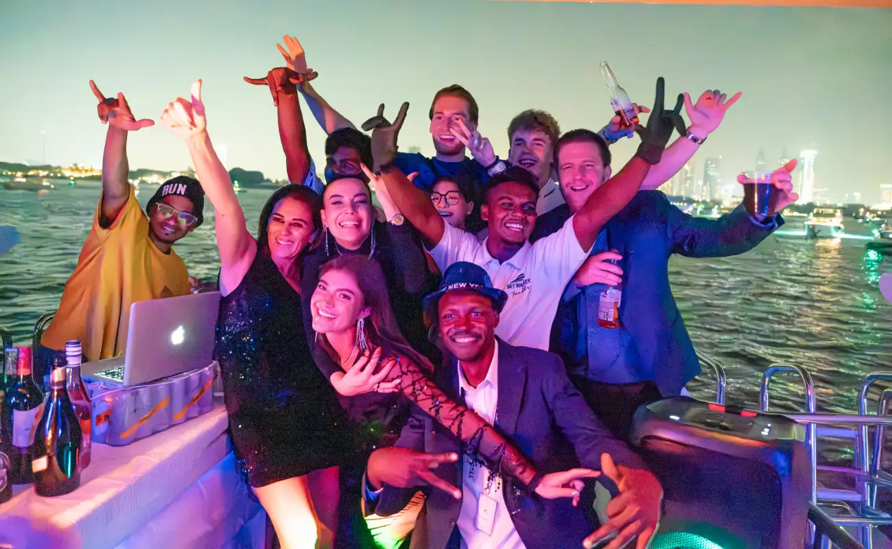 Night Yacht Cruise Dubai Marina with DJ Lights