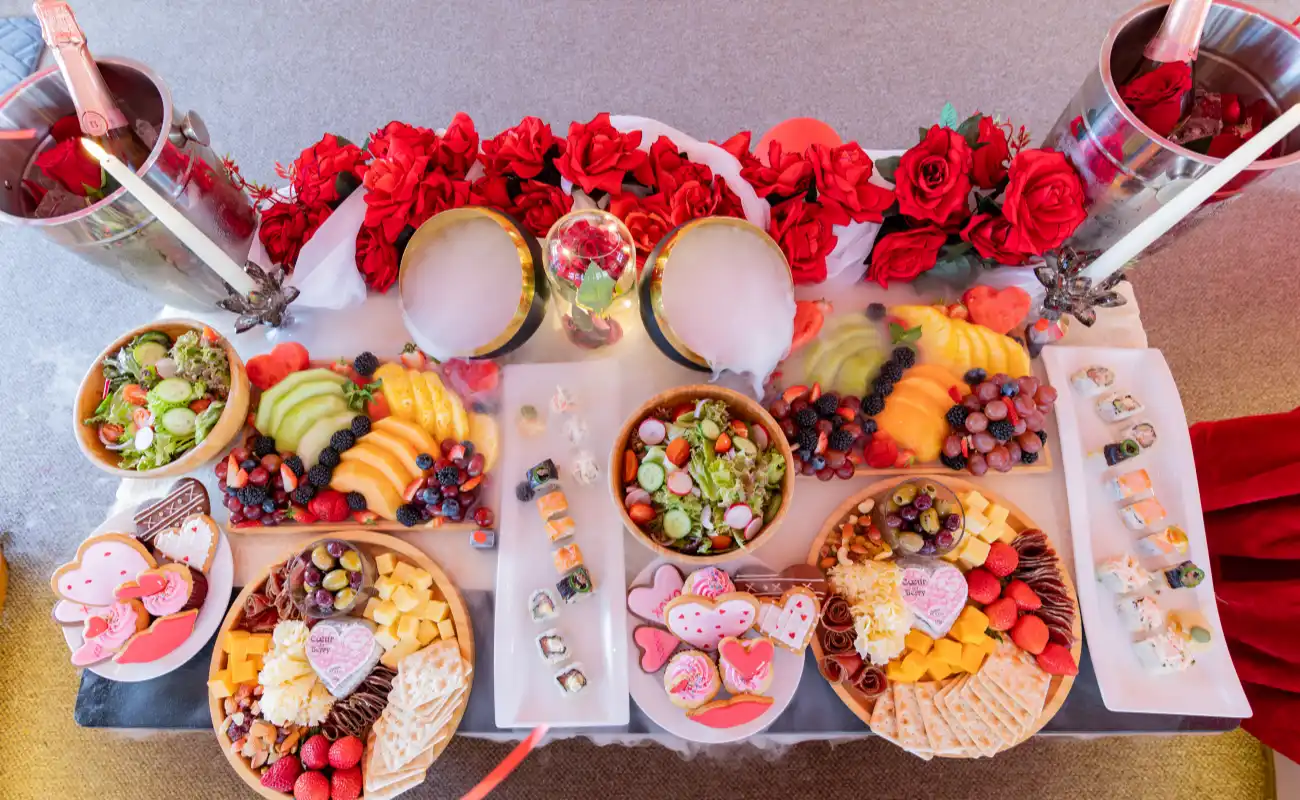 Romantic Dinner Cruise on a Private Yacht in Dubai