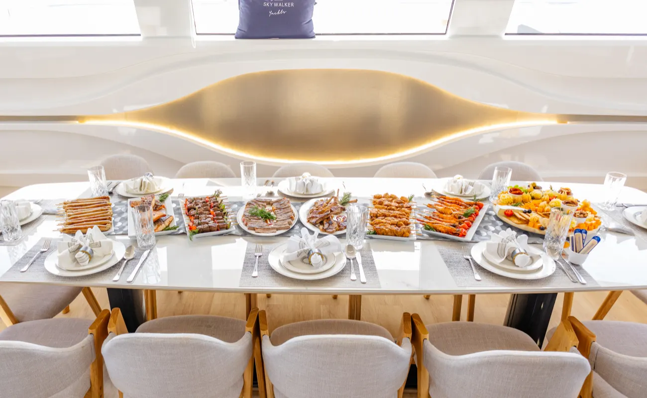 Private Yacht Catering Dubai