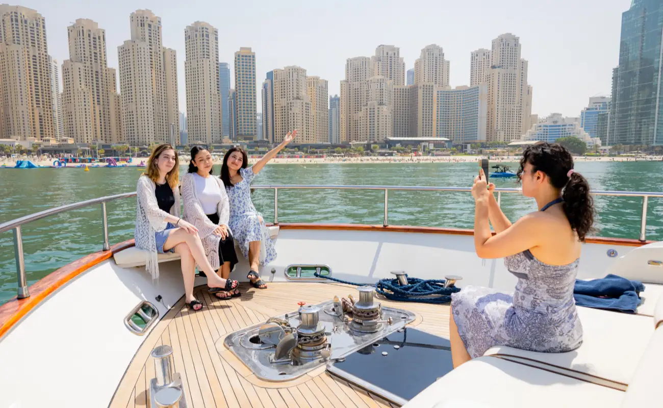 Photography Tips for Half-Day Yacht Cruises in Dubai