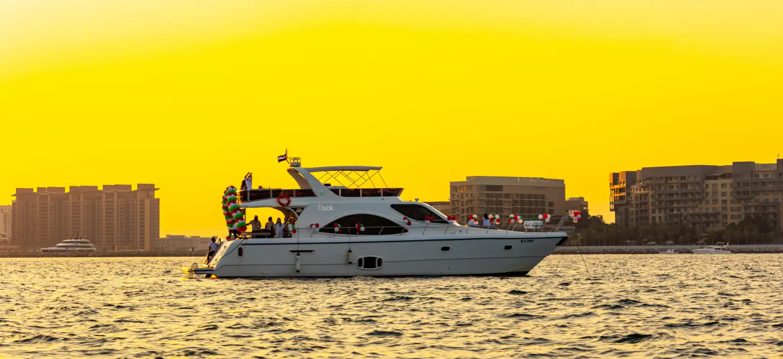 Dubai Marina Sunset Yacht Tour 
