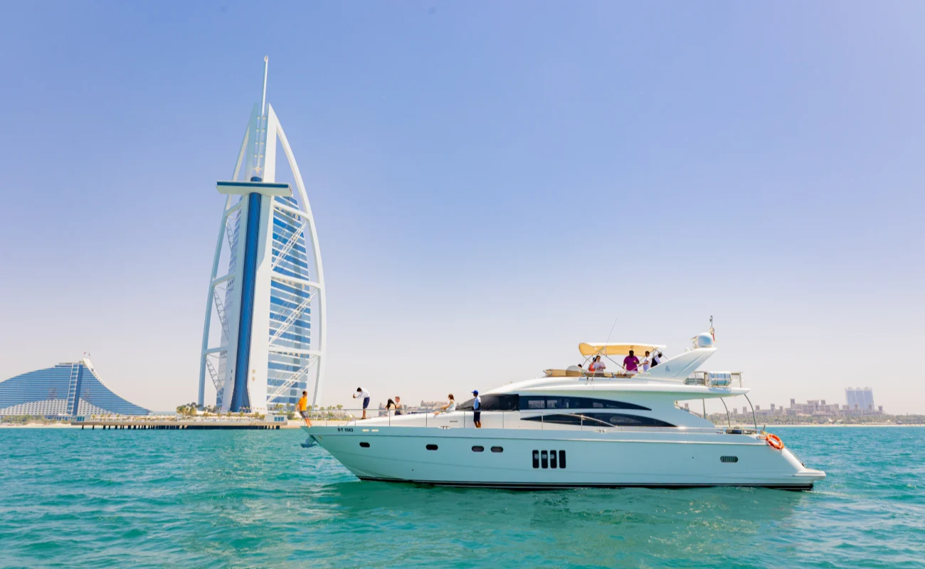 How to Book a Yacht in Dubai Marina