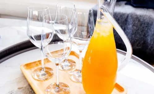 Dubai Marina Yacht Tour with Beverages