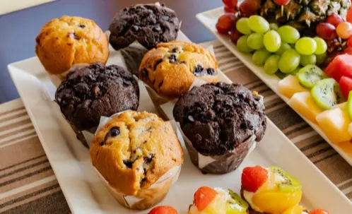 2-Hour Dubai Marina Boat Ride with Catering