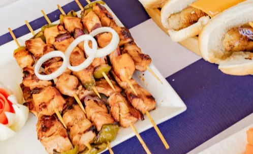 Shared Yacht Tour in Dubai Harbour with Sunset Food & Drinks