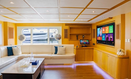 Dubai Harbour Yacht Tour